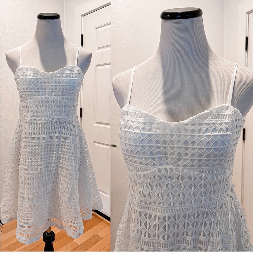 Lulu’s White Crochet Lace Dress Size Small